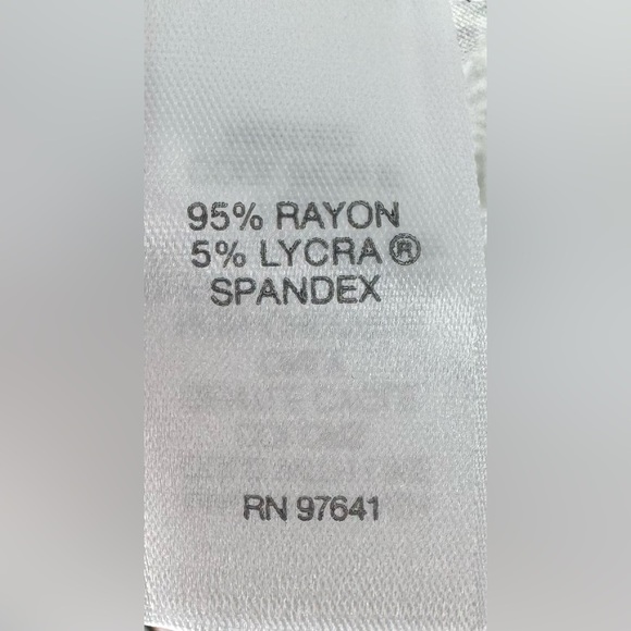 J Jill Wearever Collection Black Floral Paisley Tank Top - Picture 10 of 11